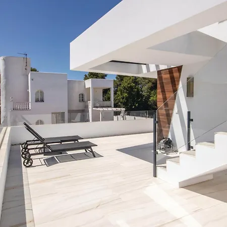 In Nueva Andalucia With Wifi Holiday home