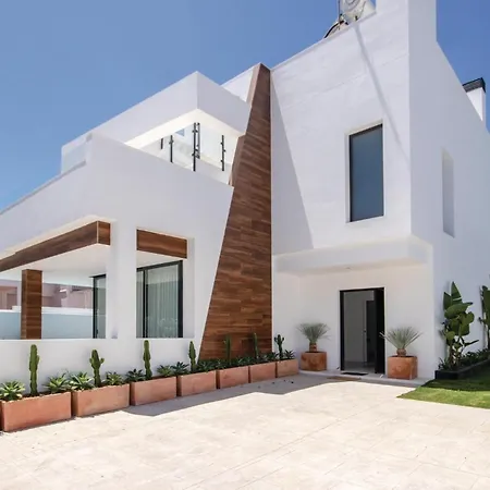 In Nueva Andalucia With Wifi Holiday home *